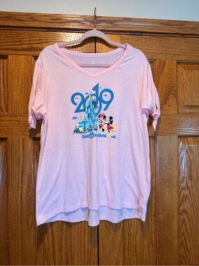 Walt Disney World Parks Light Pink 2019 Castle V-Neck Top